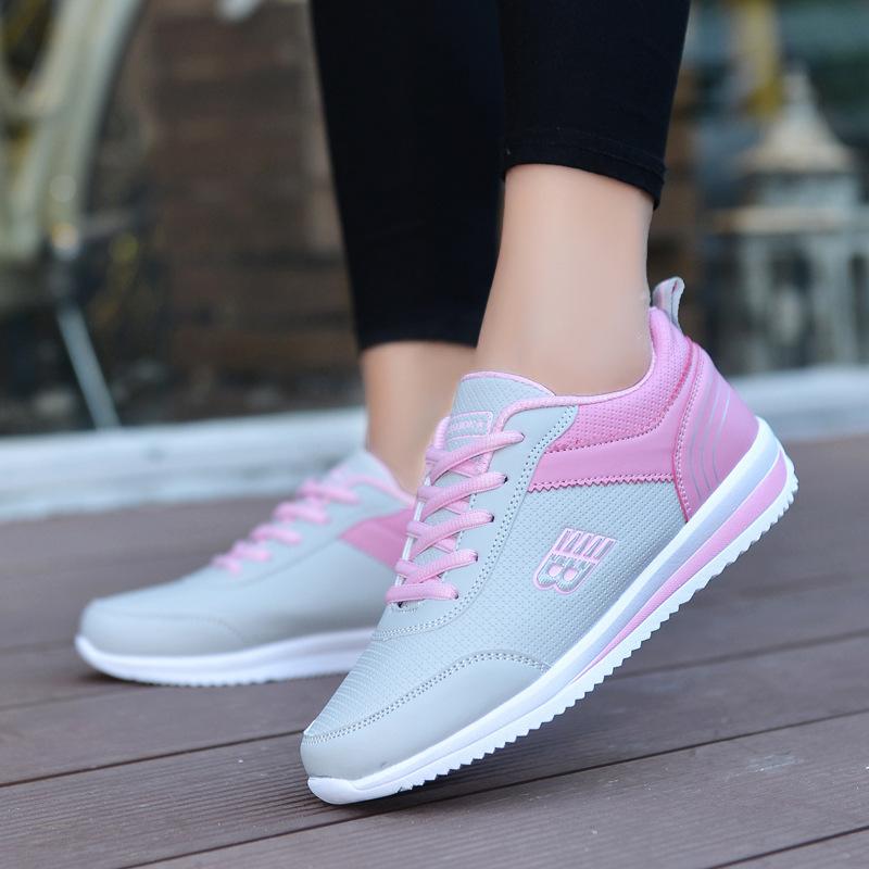 Casual breathable soft-soled running shoes