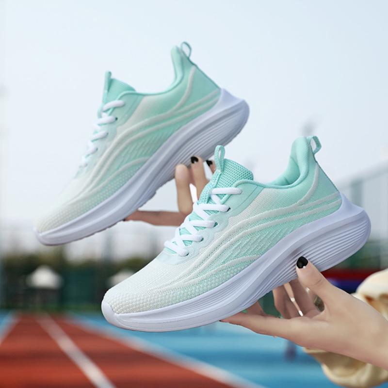 Stylish breathable fly-knit running sneakers