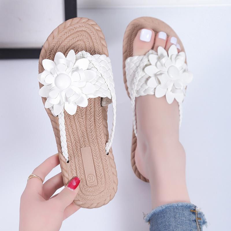 Women's Flower Flat Flip Flops - fits