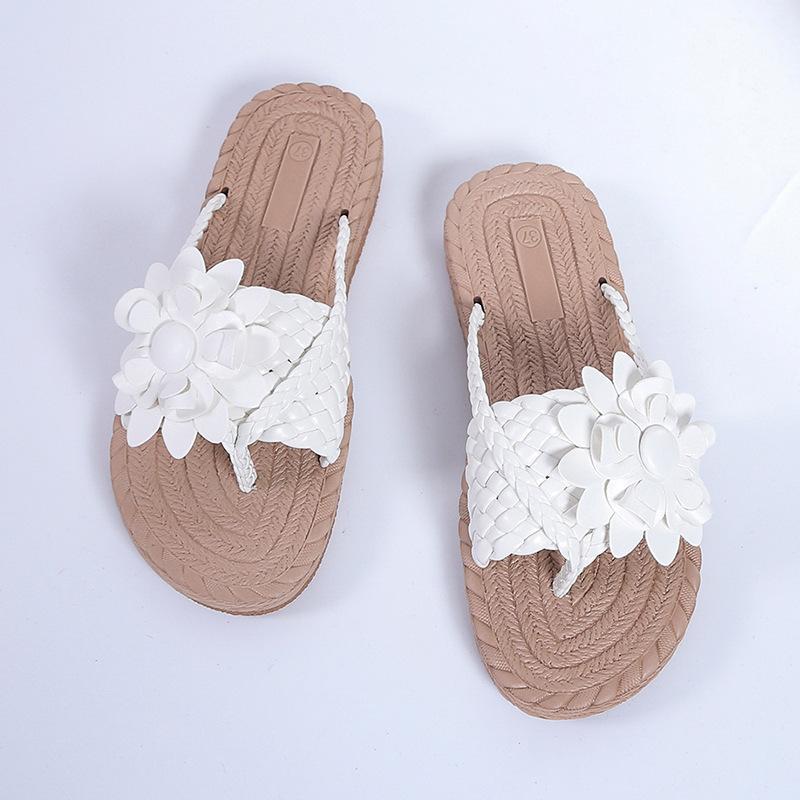 Women's Flower Flat Flip Flops - fits