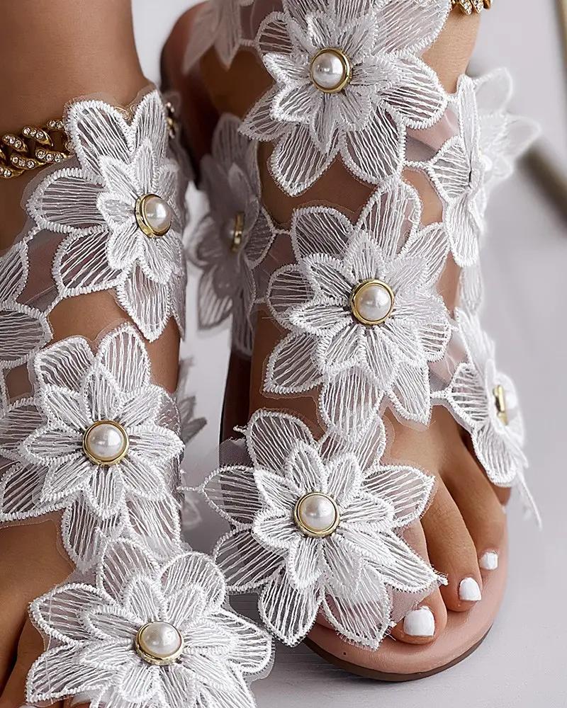 Toe Ring Flower Design Flat Sandals - fits